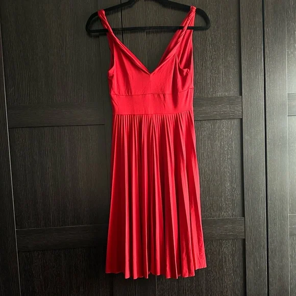Vintage Y2K Red Pleated Dress - Picture 8 of 9
